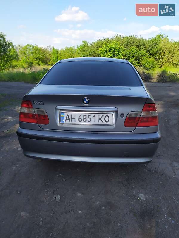 Седан BMW 3 Series 2003 в Першотравенську