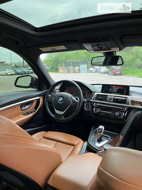Седан BMW 3 Series 2016 в Львове