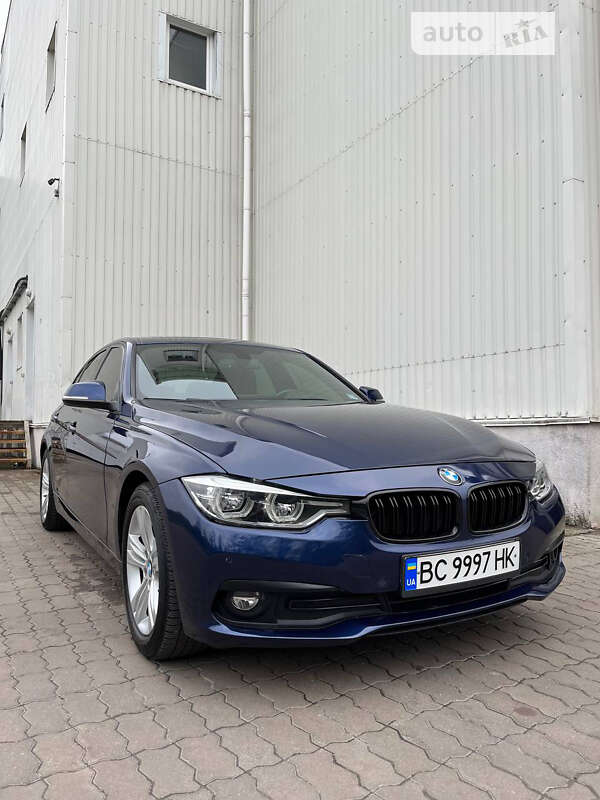 Седан BMW 3 Series 2016 в Львове