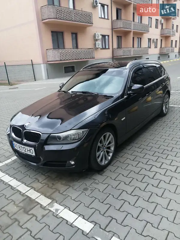 BMW 3 Series 2011