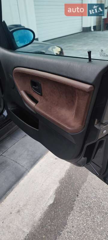 Седан BMW 3 Series 1996 в Одессе