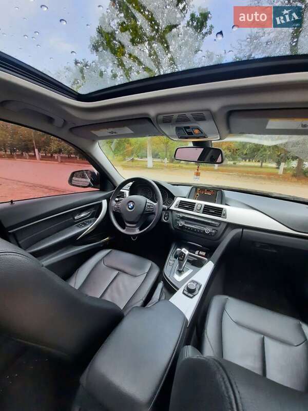 Седан BMW 3 Series 2012 в Одесі