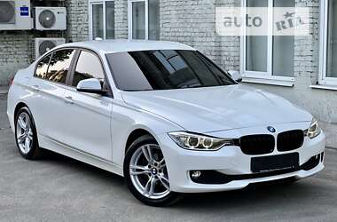 Седан BMW 3 Series 2013 в Києві