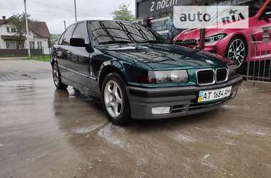 Седан BMW 3 Series 1993 в Івано-Франківську