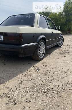Купе BMW 3 Series 1985 в Слов'янську