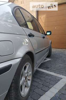 Седан BMW 3 Series 2000 в Монастыриске