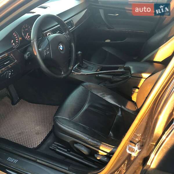 Седан BMW 3 Series 2005 в Николаеве фото 5 Седан BMW 3 Series 2005 в Николаеве