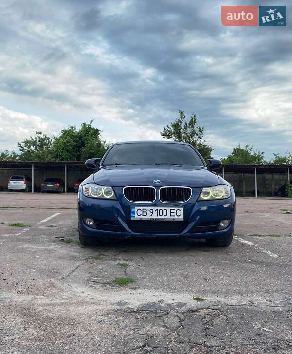 Седан BMW 3 Series 2010 в Нежине