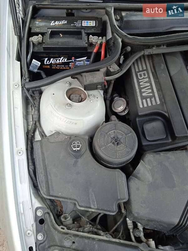 Седан BMW 3 Series 2002 в Дніпрі