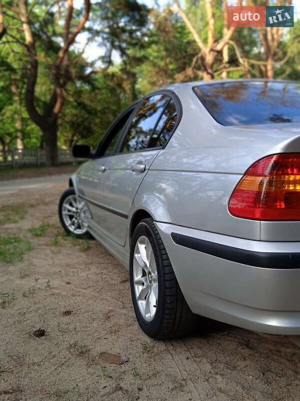 Седан BMW 3 Series 2002 в Дніпрі