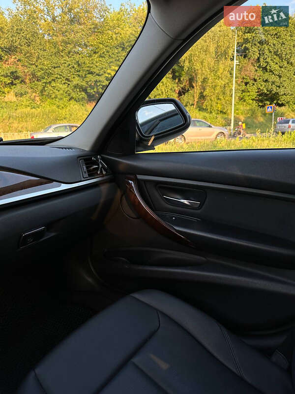 Седан BMW 3 Series 2013 в Киеве