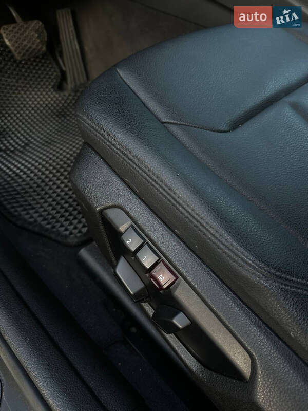 Седан BMW 3 Series 2013 в Киеве