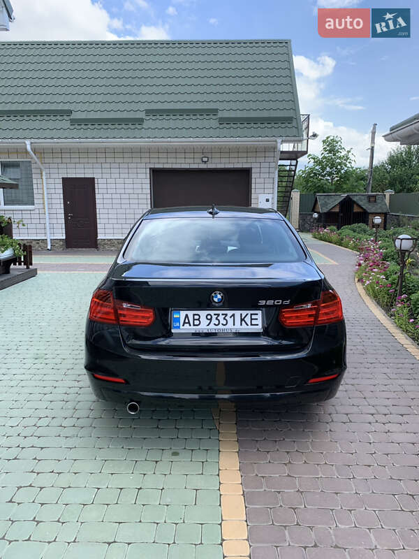 Седан BMW 3 Series 2015 в Виннице