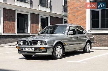 Седан BMW 3 Series 1986 в Киеве