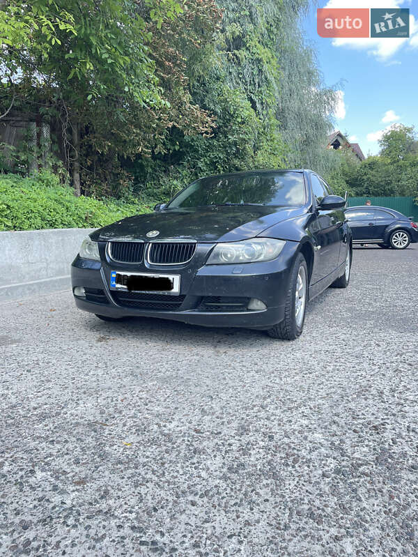 Седан BMW 3 Series 2005 в 