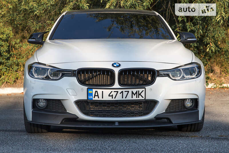 Седан BMW 3 Series 2016 в Киеве