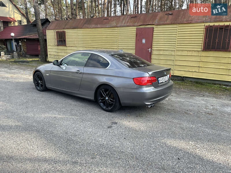 Купе BMW 3 Series 2011 в Згуровке