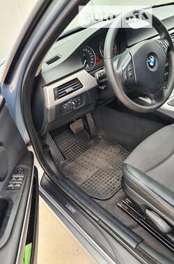 Седан BMW 3 Series 2006 в Чернівцях