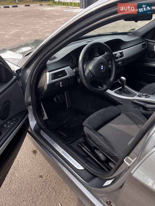 Универсал BMW 3 Series 2011 в Нововолынске