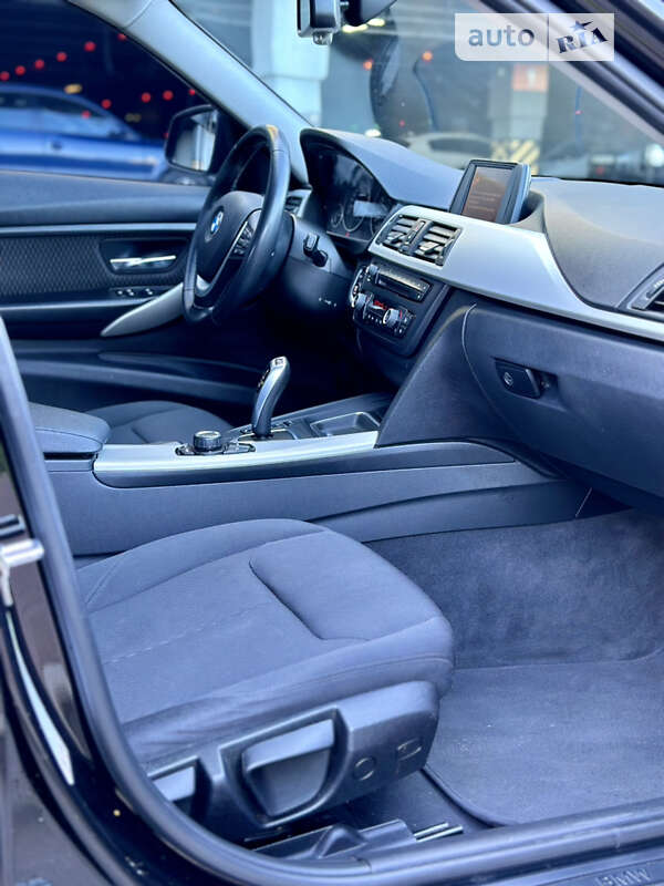 Седан BMW 3 Series 2012 в Києві