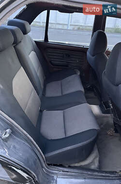 Седан BMW 3 Series 1987 в Вінниці