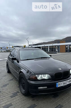 Седан BMW 3 Series 2000 в Хусте