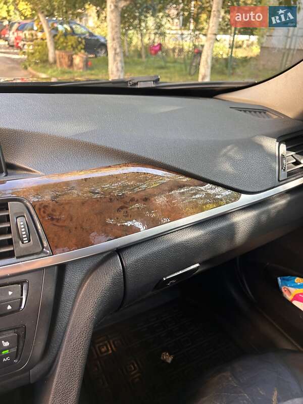 Седан BMW 3 Series 2014 в Млинове фото 14 Седан BMW 3 Series 2014 в Млинове