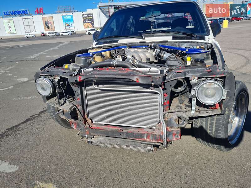 Седан BMW 3 Series 1986 в Одессе