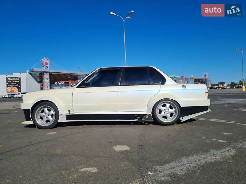 Седан BMW 3 Series 1986 в Одессе