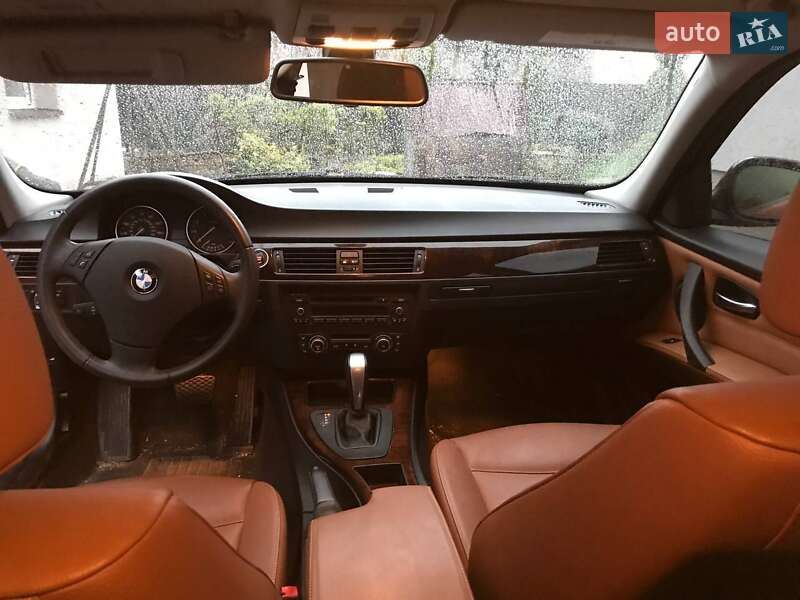 Седан BMW 3 Series 2011 в Тернополе