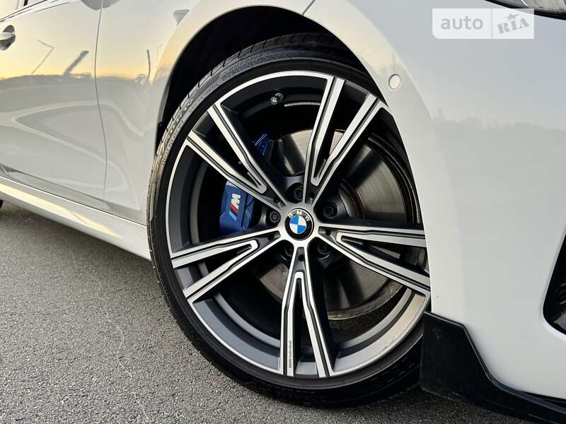 Седан BMW 3 Series 2022 в Киеве