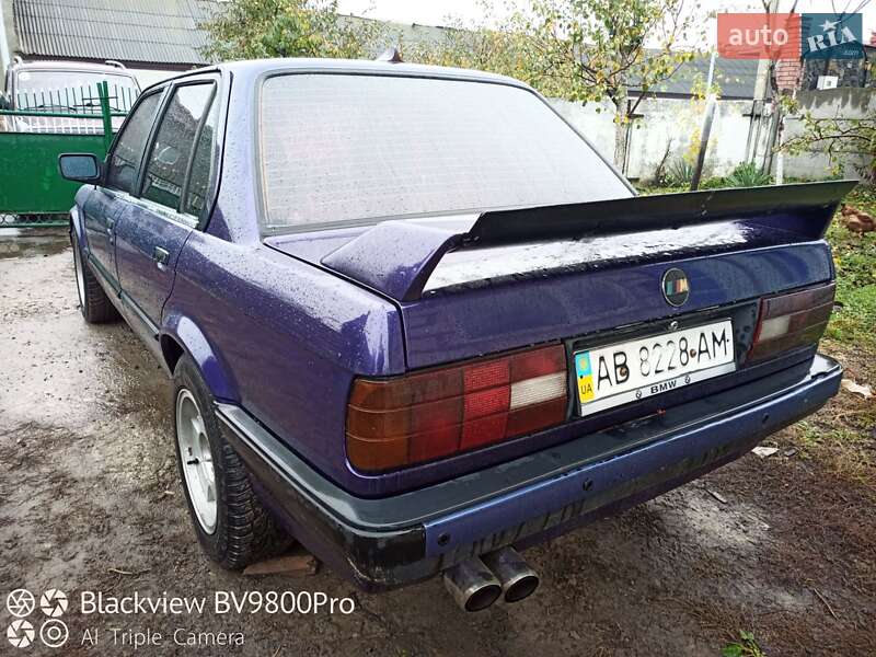 Седан BMW 3 Series 1988 в Летичеве