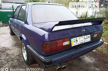 Седан BMW 3 Series 1988 в Летичіві