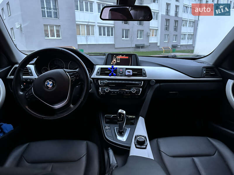 Седан BMW 3 Series 2015 в Виннице