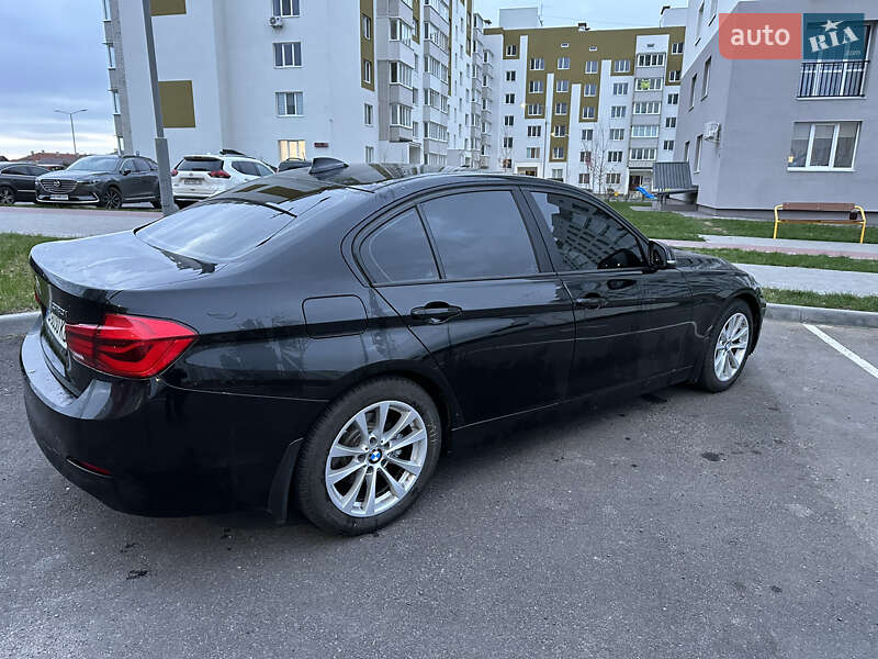 Седан BMW 3 Series 2015 в Виннице