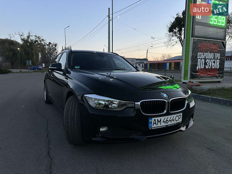 Універсал BMW 3 Series 2014 в Сумах