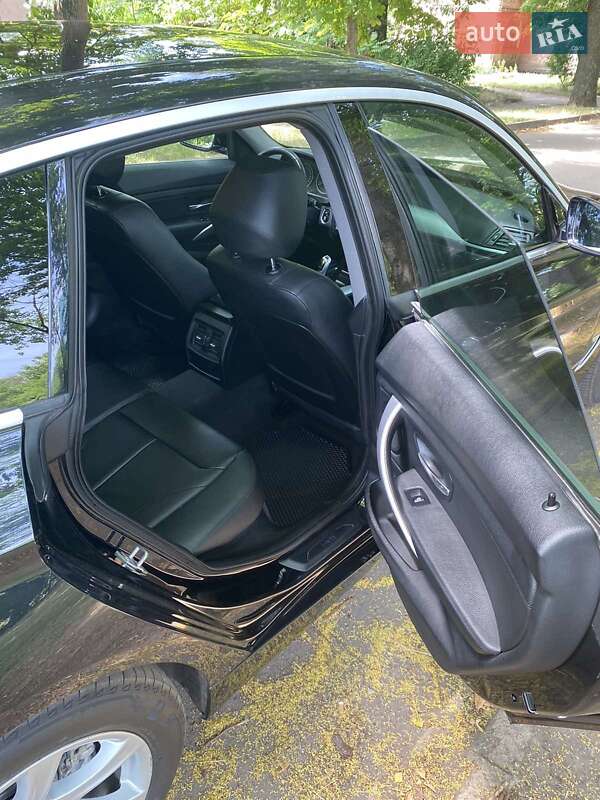 Седан BMW 3 Series 2014 в Кривому Розі