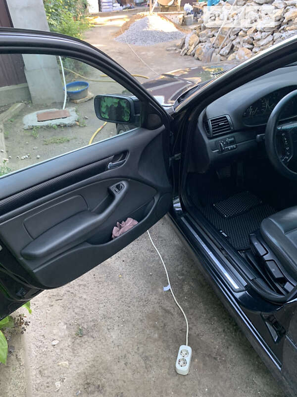 Универсал BMW 3 Series 2001 в Березовке