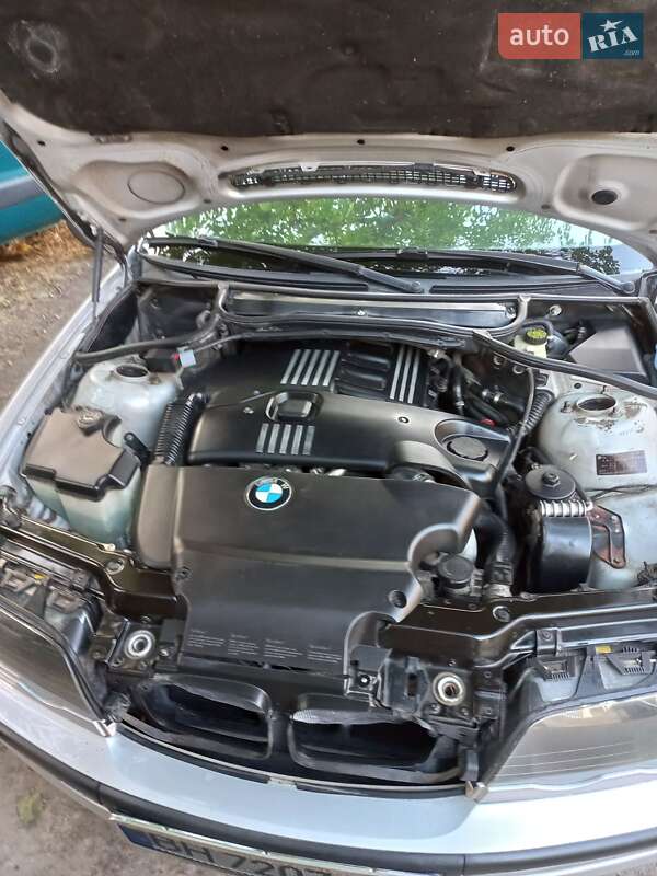 Универсал BMW 3 Series 2001 в Измаиле