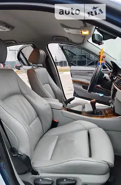 BMW 3 Series 2005