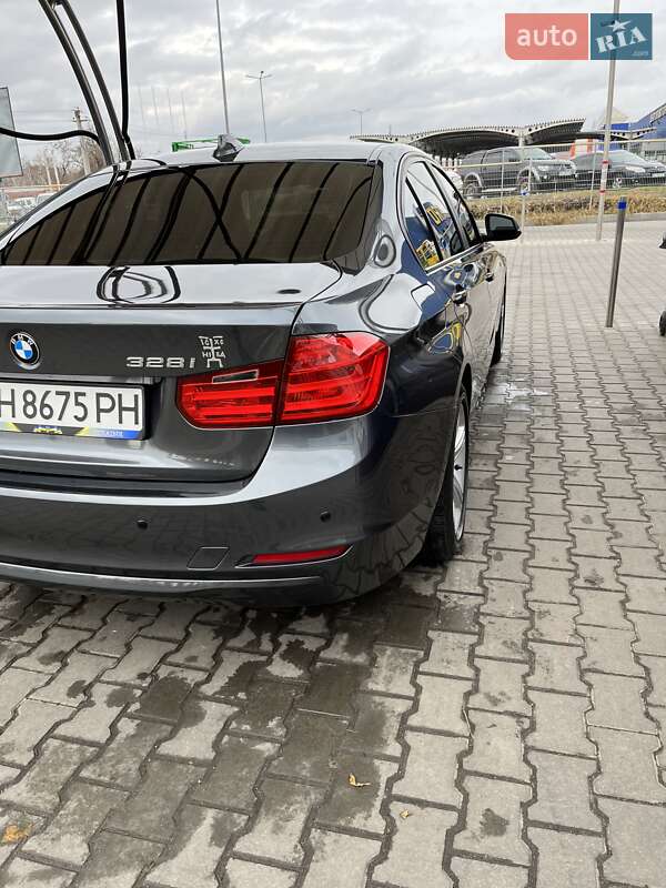 Седан BMW 3 Series 2013 в Одессе