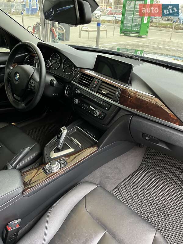 Седан BMW 3 Series 2013 в Одессе