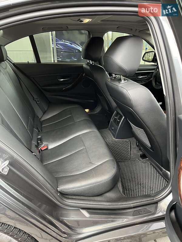Седан BMW 3 Series 2013 в Одессе