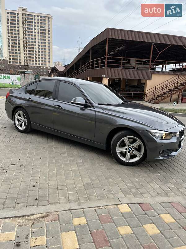 Седан BMW 3 Series 2013 в Одессе