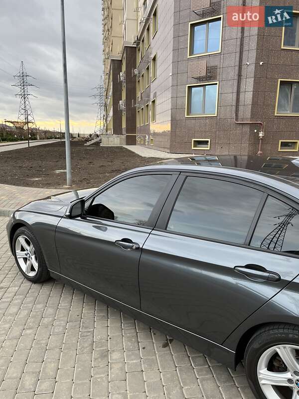 Седан BMW 3 Series 2013 в Одессе