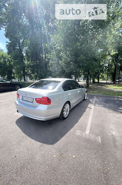 Седан BMW 3 Series 2011 в Каменском