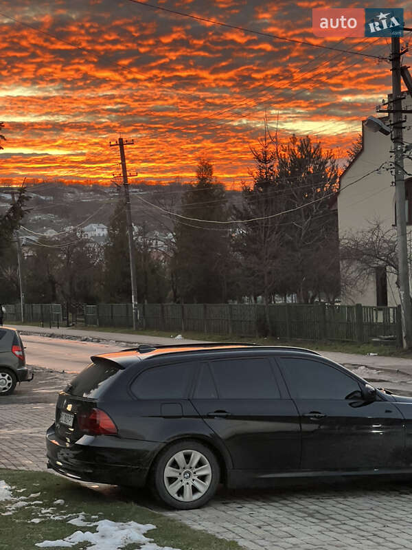 Универсал BMW 3 Series 2012 в Николаеве