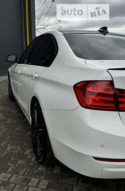 Седан BMW 3 Series 2014 в 