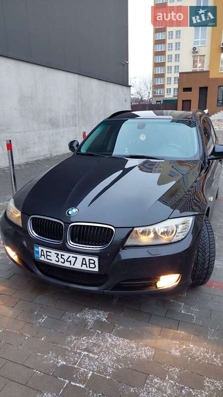 BMW 3 Series 2010