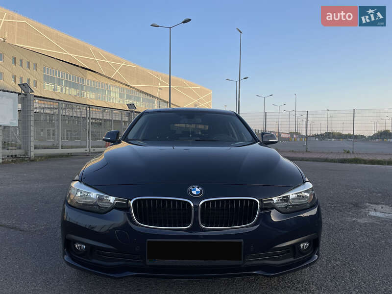 Універсал BMW 3 Series 2017 в Львові